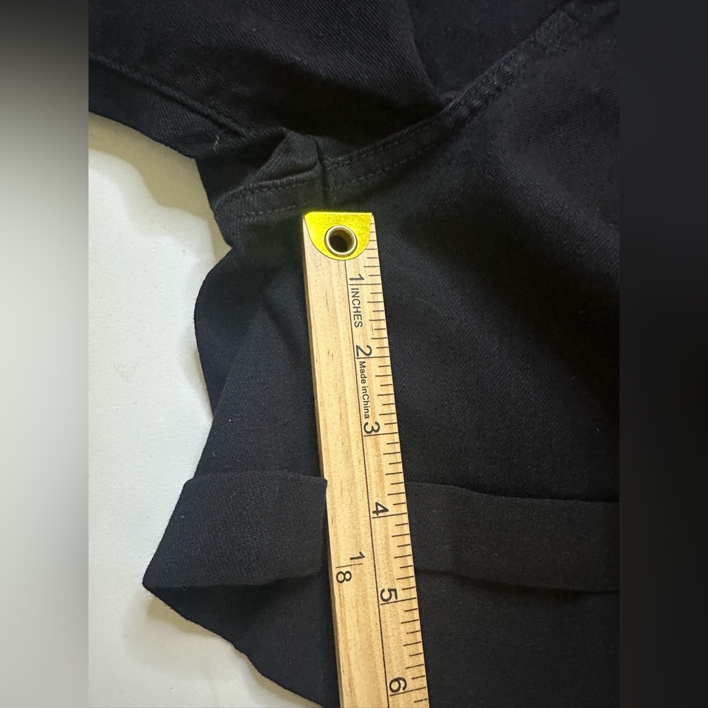 NWT Old Navy Women's Wow Cuffed Jean Shorts Size 18 Black Denim High Rise - Picture 7 of 7